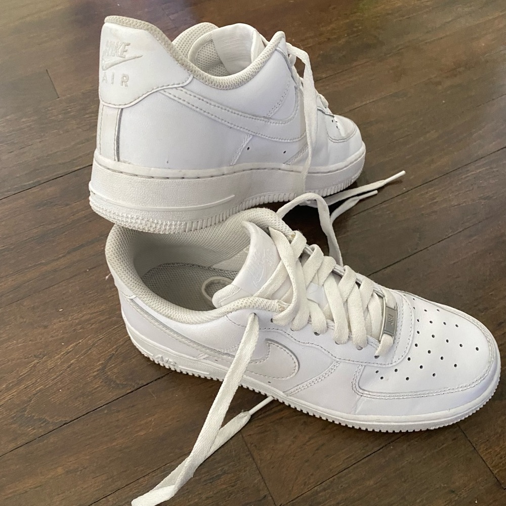 Nike Air White Leather Sneakers Size 8 women